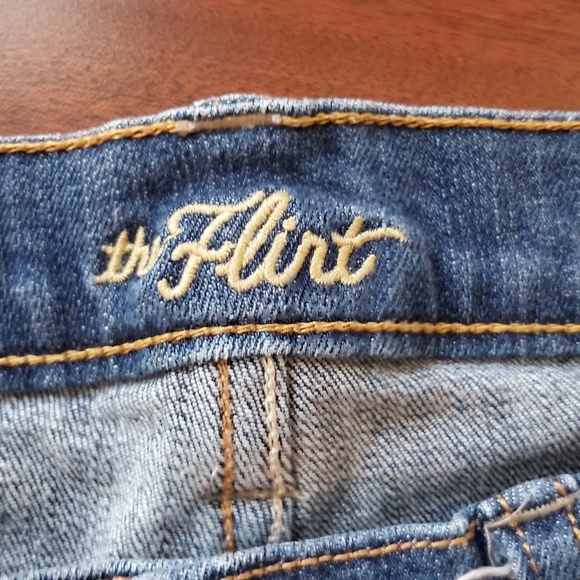 Old Navy The Flint - Picture 6 of 8